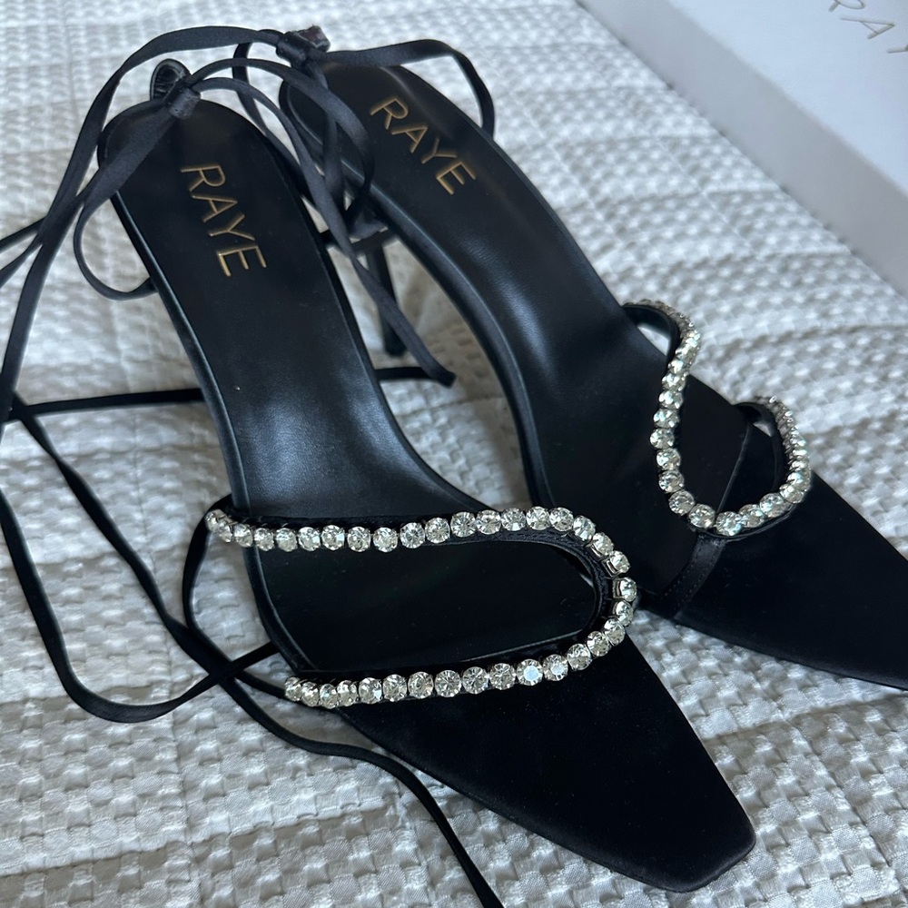 RAYE Revik Heel in Black. - size 8.5 - Picture 5 of 8